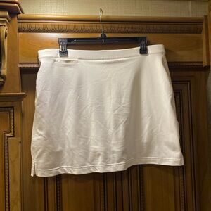 Adidas Climalite White Tennis /Golf with Built in Shorts Size 10